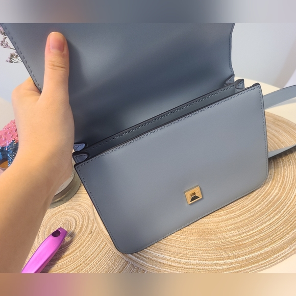 Michel kors powder blue crossbody bag - Picture 2 of 5